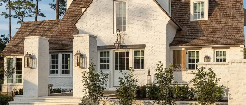 Colonial Grids vs. No Grids: How Window Style Choices Affect Curb Appeal