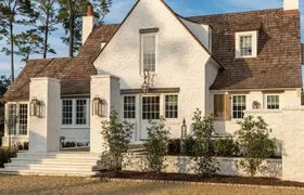 Colonial Grids vs. No Grids: How Window Style Choices Affect Curb Appeal