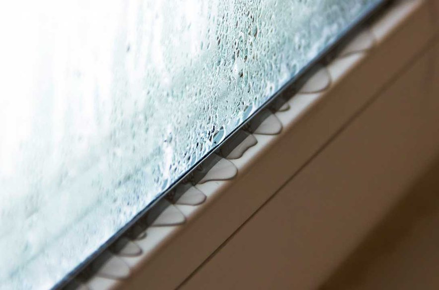 Condensation on Windows in Winters Causes & Solutions